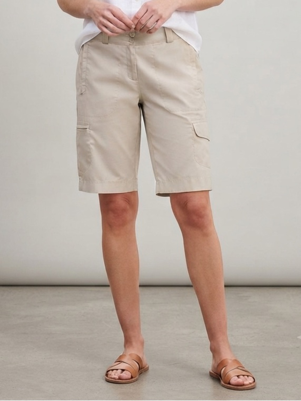 Nike Beige Women's Cargo Stretch Shorts - Lightweight Summer Bermuda 4 S